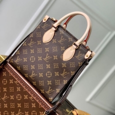 LV Shopping Bags